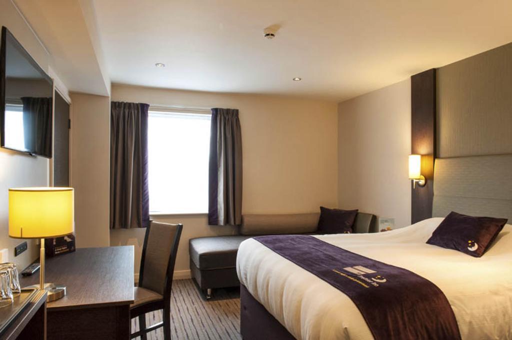 Premier Inn Aberdeen Вестгілл Екстер'єр фото